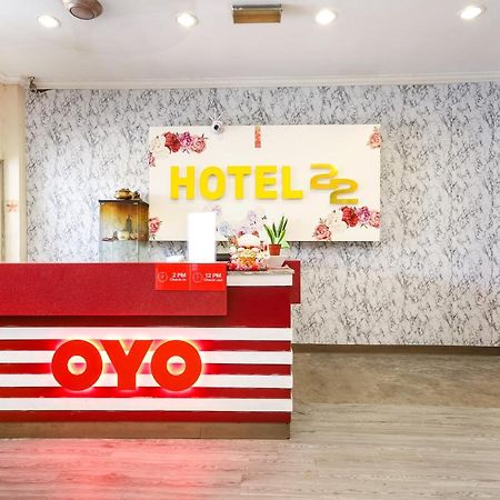 โอโย 89676 โฮเต็ล 22 Hotel เซเรมบัน ภายนอก รูปภาพ